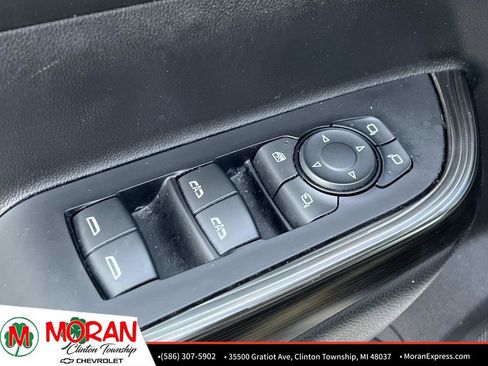 Certified 2023 GMC Acadia SLT w/ Technology Package image 17