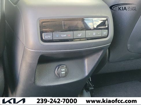 Used 2025 Hyundai Palisade SEL FWD image 17