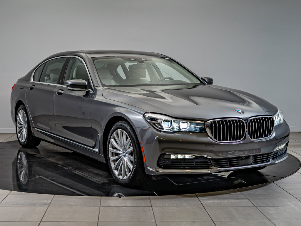 Used 2016 BMW 740i RWD image 3