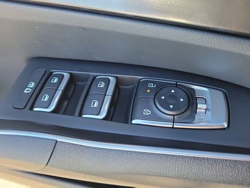 New 2026 Kia Sorento S w/ S Panoramic Sunroof Package image 22