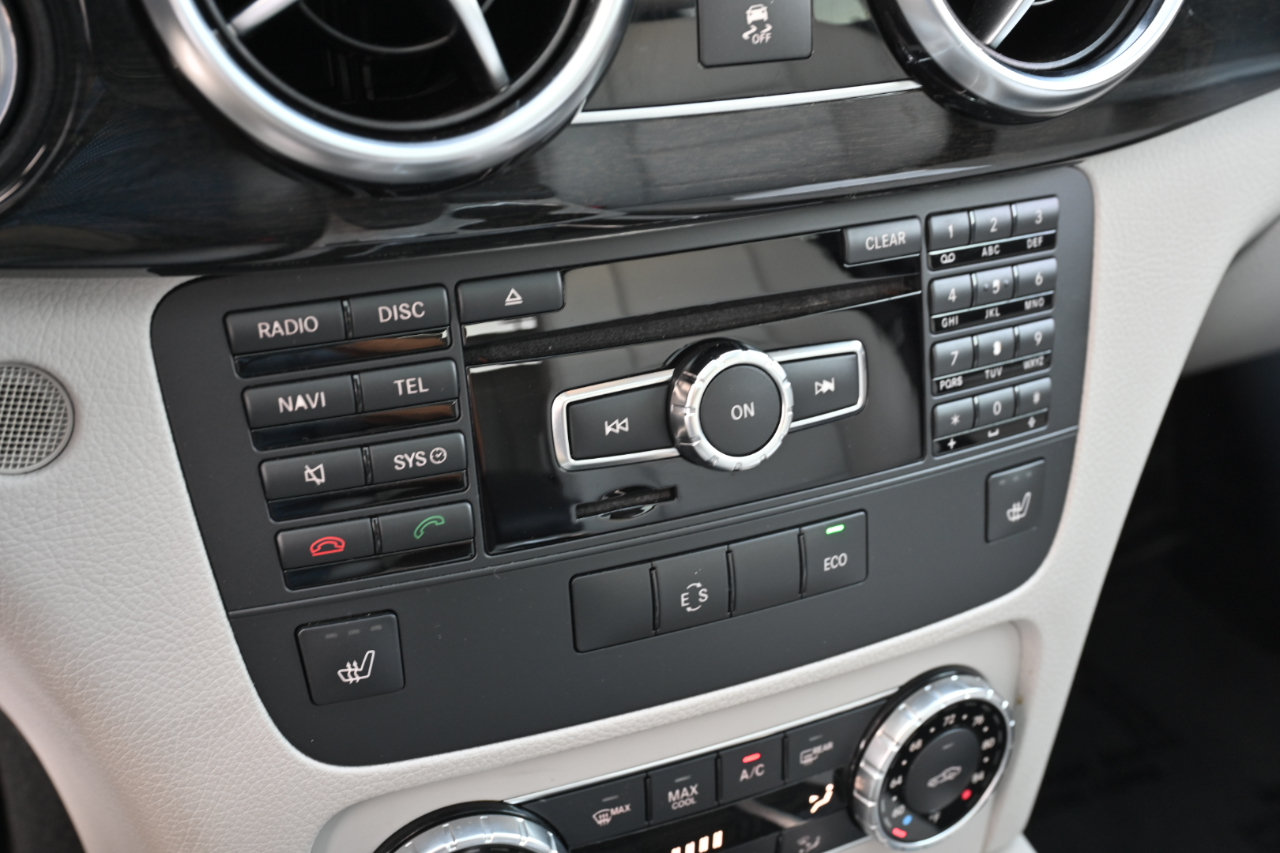 Used 2015 Mercedes-Benz GLK 350 2WD image 46
