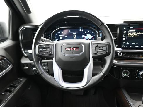Used 2023 GMC Sierra 1500 SLT w/ SLT Premium Package AWD/4WD image 8
