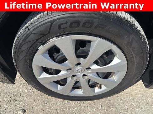Used 2023 Toyota Corolla LE image 24