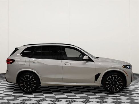 New 2026 BMW X5 xDrive40i image 2