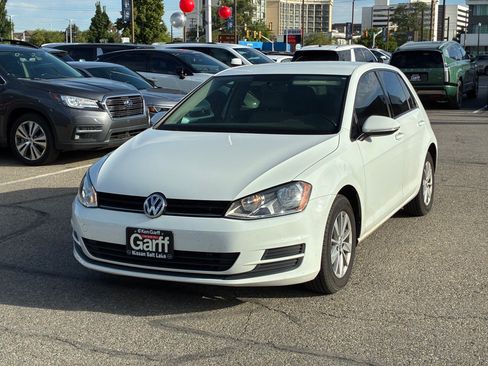Used 2017 Volkswagen Golf S FWD image 10