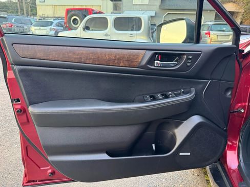 Used 2017 Subaru Outback 2.5i Limited image 17