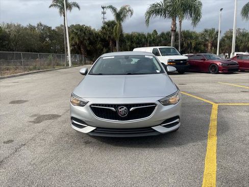 Used 2018 Buick Regal Preferred image 17