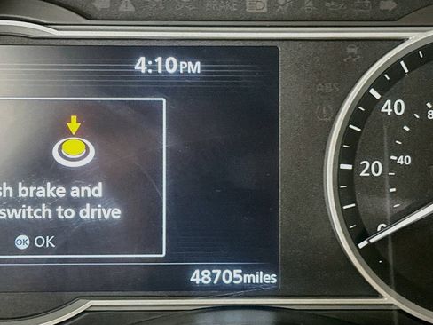 Used 2024 Nissan Versa SV FWD image 18