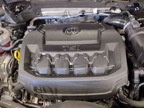 Used 2021 Volkswagen Tiguan SEL image 8