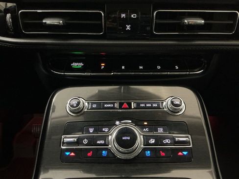 Used 2022 Lincoln Nautilus Reserve AWD/4WD image 12