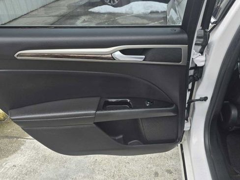 Used 2013 Ford Fusion SE image 29