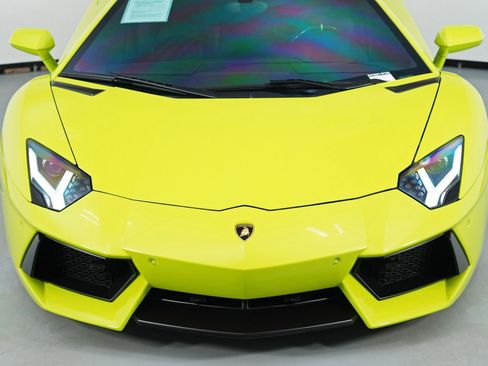 Used 2015 Lamborghini Aventador LP 700-4 image 76