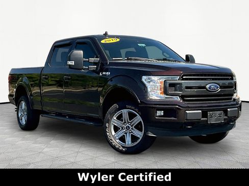 Used 2019 Ford F150 XLT w/ Equipment Group 302A Luxury AWD/4WD image 3