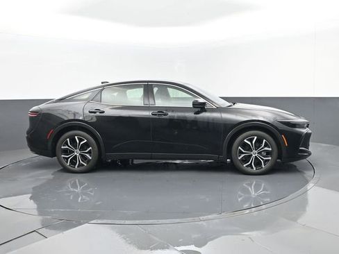 Used 2024 Toyota Crown XLE image 4