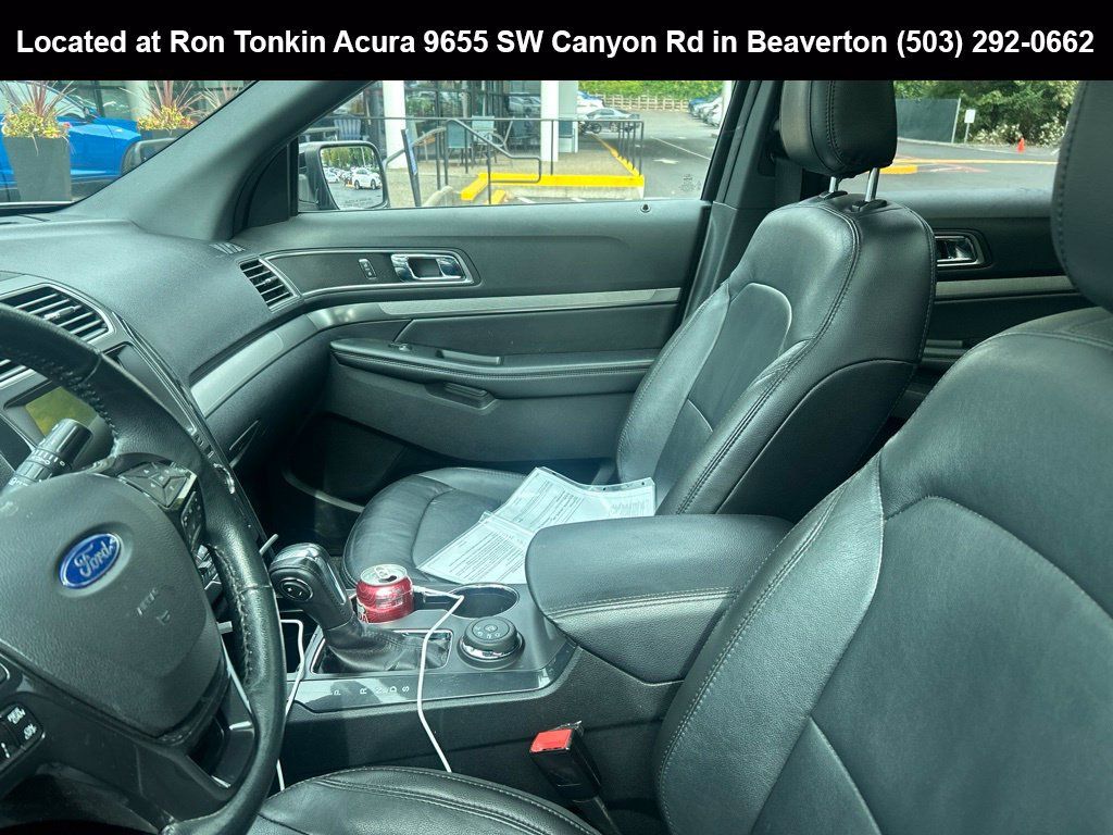 Used 2018 Ford Explorer XLT w/ Equipment Group 202A AWD/4WD image 8