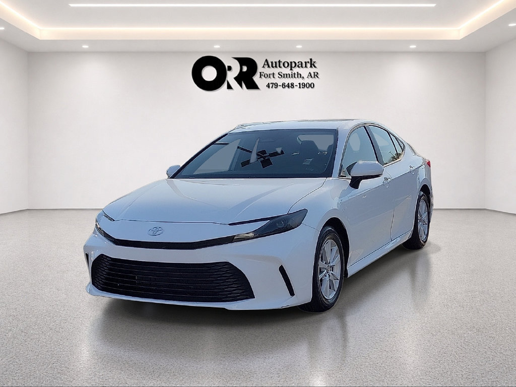 Used 2025 Toyota Camry LE FWD image 2