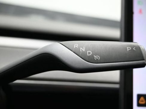 Used 2021 Tesla Model 3 Standard Range Plus RWD image 17