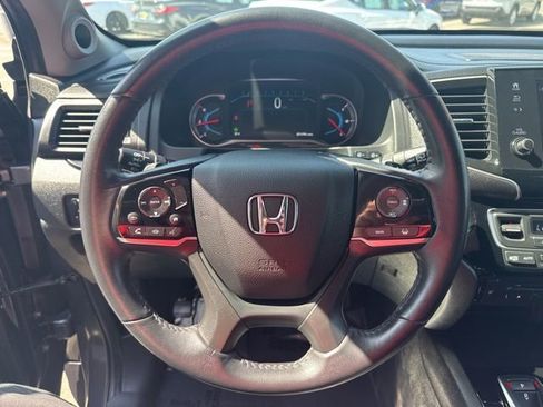 Used 2022 Honda Pilot Touring image 19