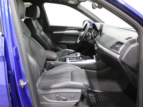 Used 2021 Audi Q5 Prestige w/ Prestige Package image 30