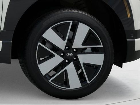 New 2026 Hyundai Ioniq 9 SEL image 8