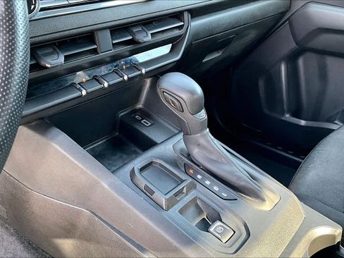 Used 2023 Chevrolet Colorado W/T image 29