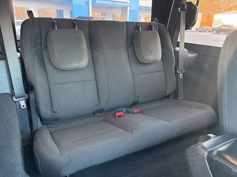 Used 2023 Jeep Wrangler Sport S image 23