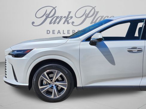 Used 2025 Lexus RX 350 FWD w/ Technology Package image 33