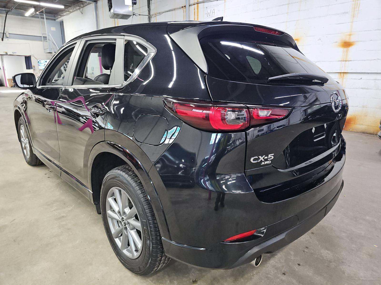 Used 2024 MAZDA CX-5 AWD 2.5 S w/ Preferred Package image 2