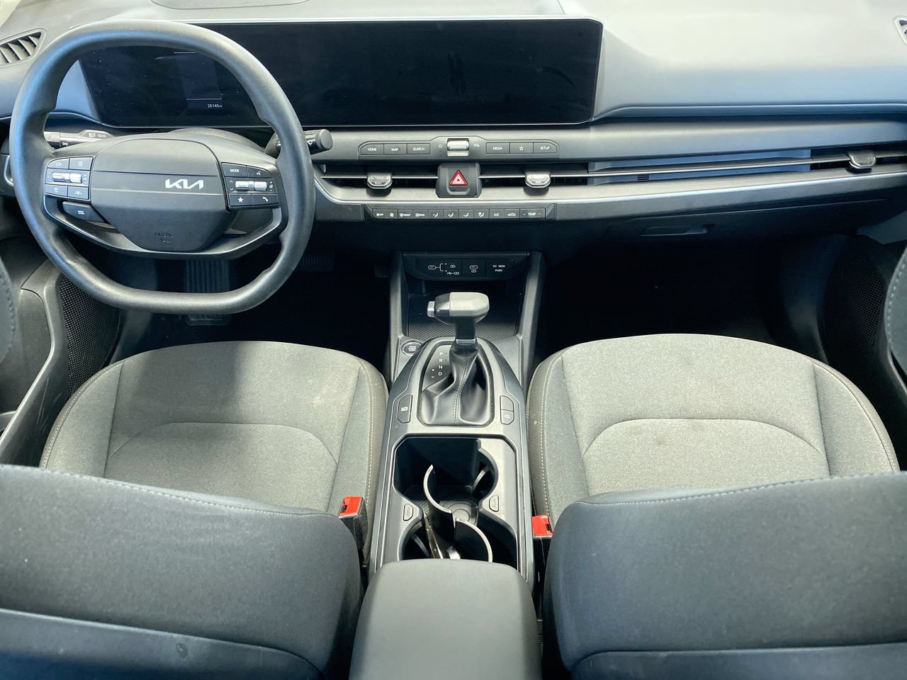 Certified 2025 Kia K4 FWD image 31
