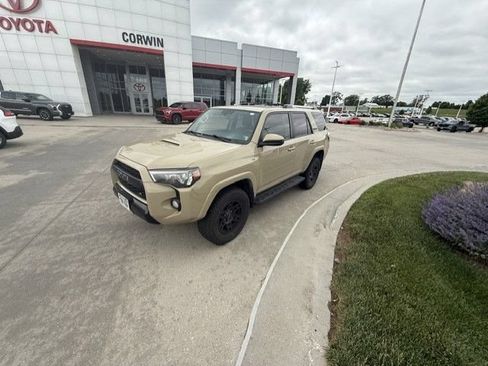 Used 2016 Toyota 4Runner TRD Pro AWD/4WD image 3