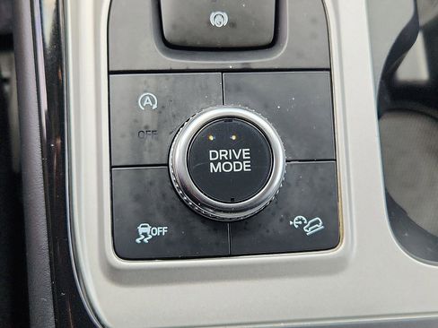 Used 2023 Ford Explorer ST w/ Equipment Group 401A image 24