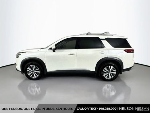 Certified 2023 Nissan Pathfinder SL w/ Lighting Package (N92) AWD/4WD image 8