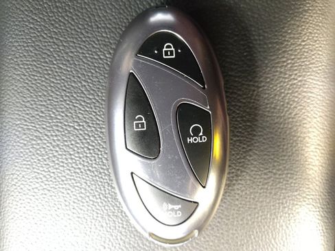 Used 2025 Hyundai Elantra Sport w/ Cargo Package FWD image 32