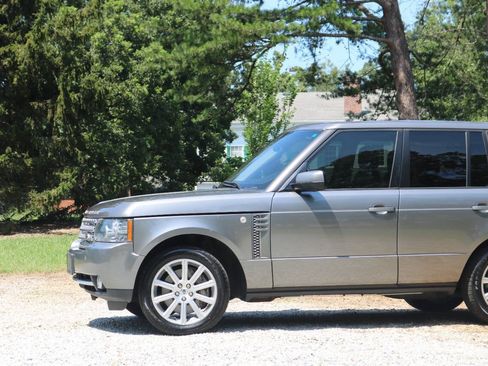 Used 2011 Land Rover Range Rover Supercharged AWD/4WD image 5