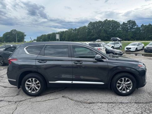 Used 2020 Hyundai Santa Fe SE FWD image 4