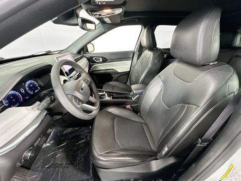 Used 2023 Jeep Compass Limited w/ Elite Group AWD/4WD image 22
