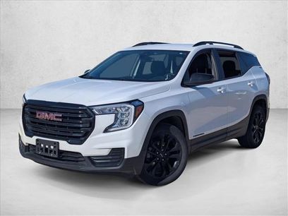 Used 2022 GMC Terrain SLE w/ Driver Convenience Package