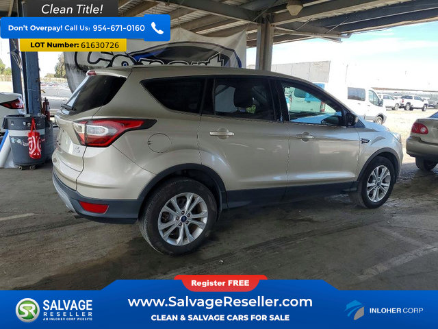 Used 2017 Ford Escape SE FWD image 4