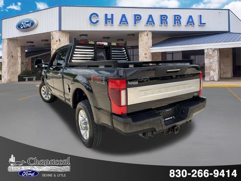 Used 2021 Ford F250 Platinum w/ FX4 Off-Road Package AWD/4WD image 17