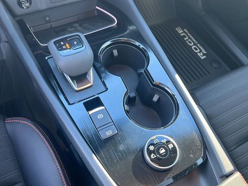 New 2026 Nissan Rogue Rock Creek image 18