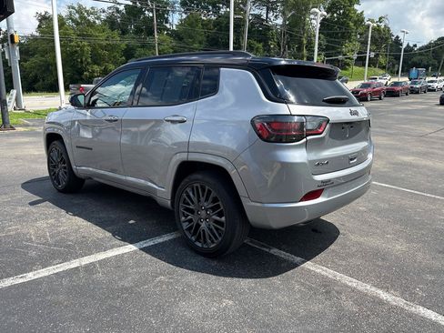 Used 2023 Jeep Compass High Altitude AWD/4WD image 7
