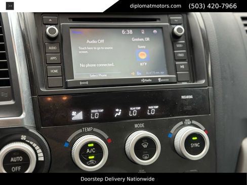 Used 2018 Toyota Sequoia TRD Sport image 31