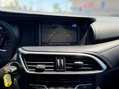 Used 2017 INFINITI QX30 w/ Cargo Package FWD image 41
