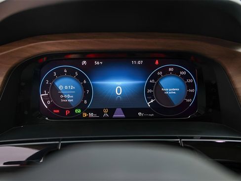 Used 2025 Volkswagen Atlas SE image 14