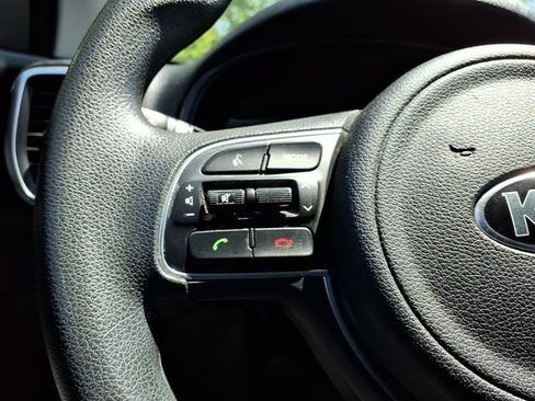 Used 2019 Kia Sportage LX AWD/4WD image 16