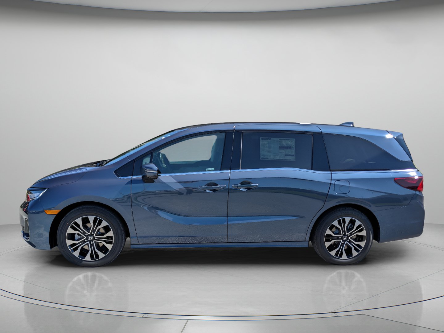 New 2027 Honda Odyssey Elite image 4