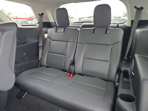 New 2026 Ford Explorer Active w/ Active Comfort Package RWD image 13