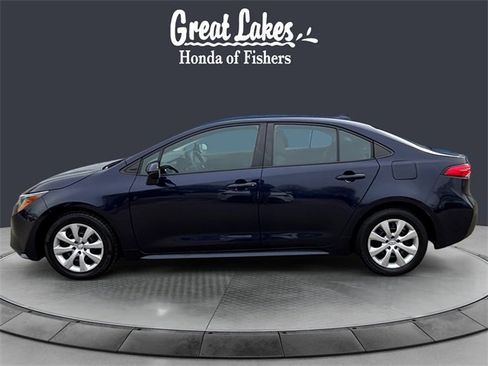 Used 2022 Toyota Corolla LE w/ Carpet Mat Package (TMS) image 2