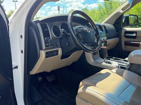 Used 2012 Toyota Sequoia Platinum AWD/4WD image 10