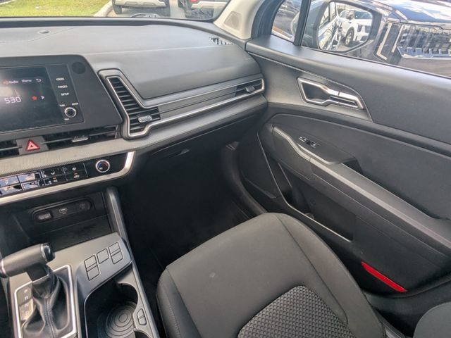Certified 2024 Kia Sportage LX FWD image 17